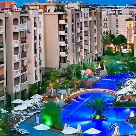 Apartment Апартамент С 1-Й Спальней В Каскадас. 10 Бассейнов! Море В 700 Метрах! *